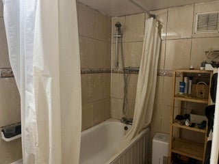 Flat Middlesex Street in Greater London