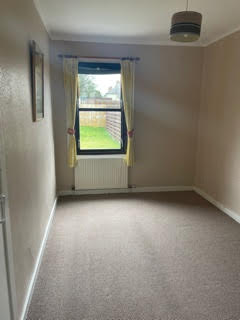 Flat Mcneill Avenue in Loanhead