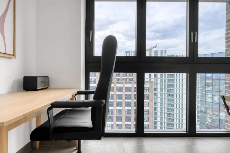 Flat New Drum Street in Greater London