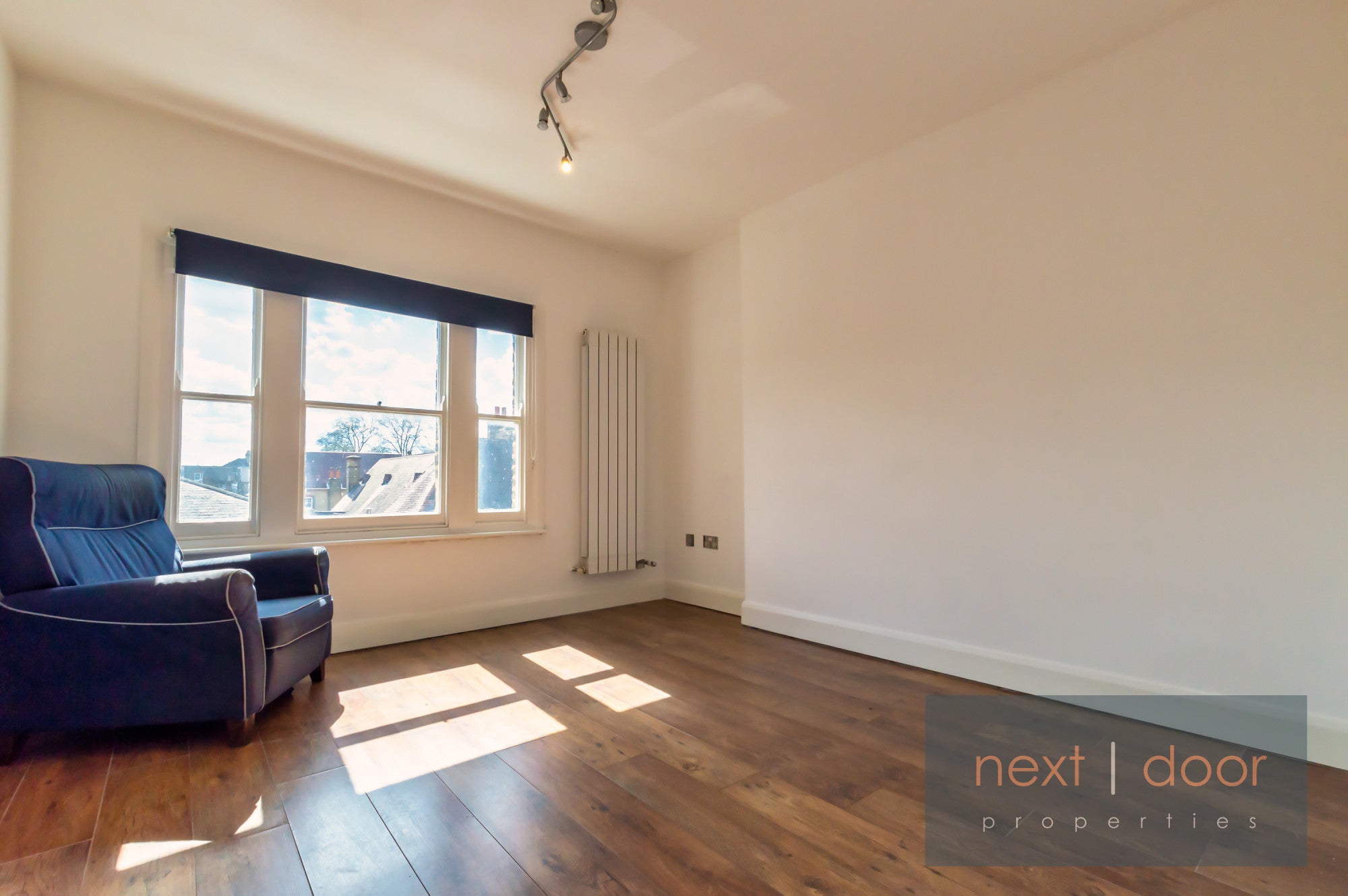 Flat Cranfield Road in London