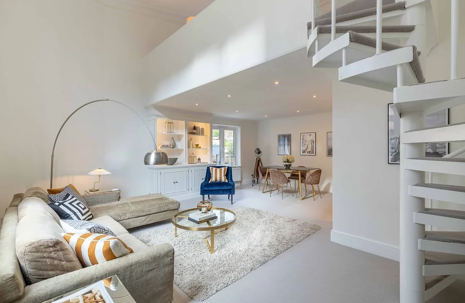 Room Bourne Street in City of Westminster