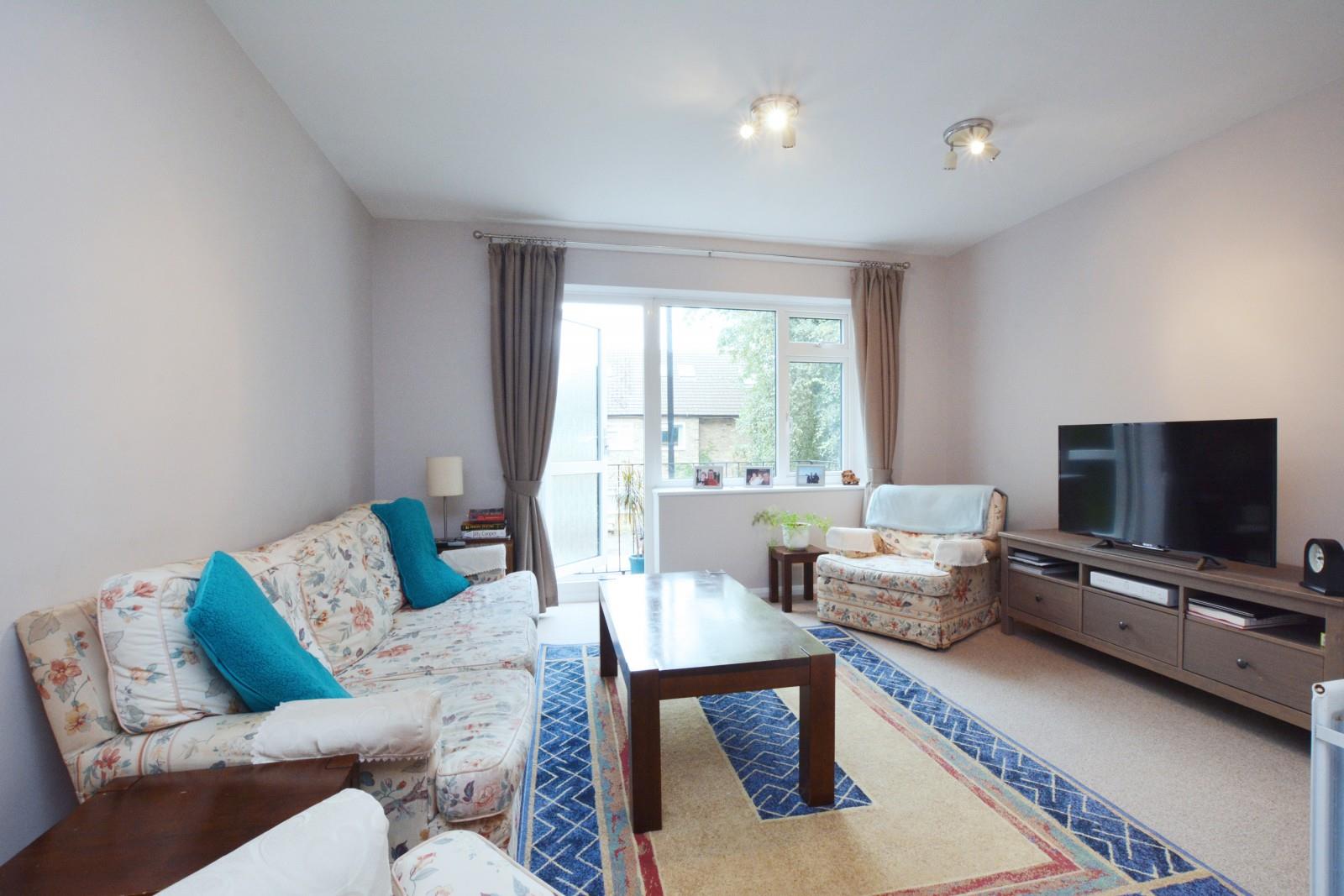 Flat Coniston Close in Greater London