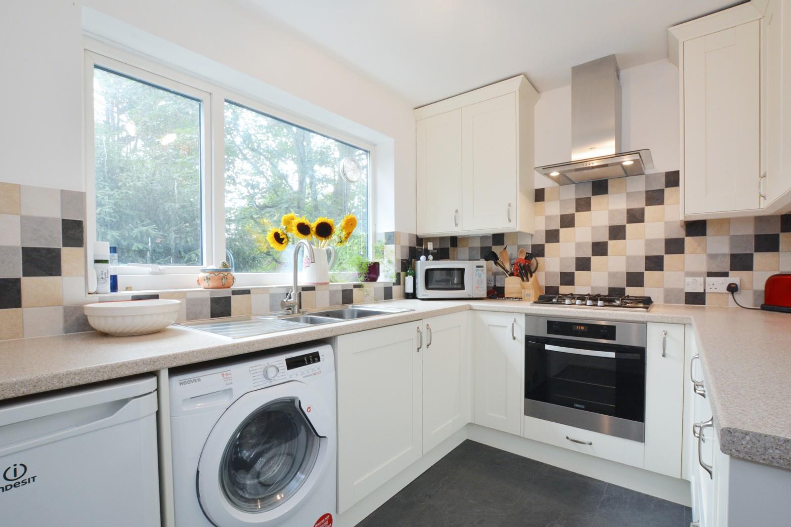 Flat Coniston Close in Greater London