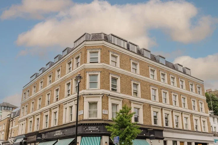 Flat Hereford Mews in City of Westminster