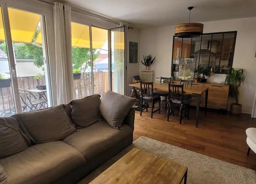 Flat Rue Pierre Brossolette in Issy-les-Moulineaux