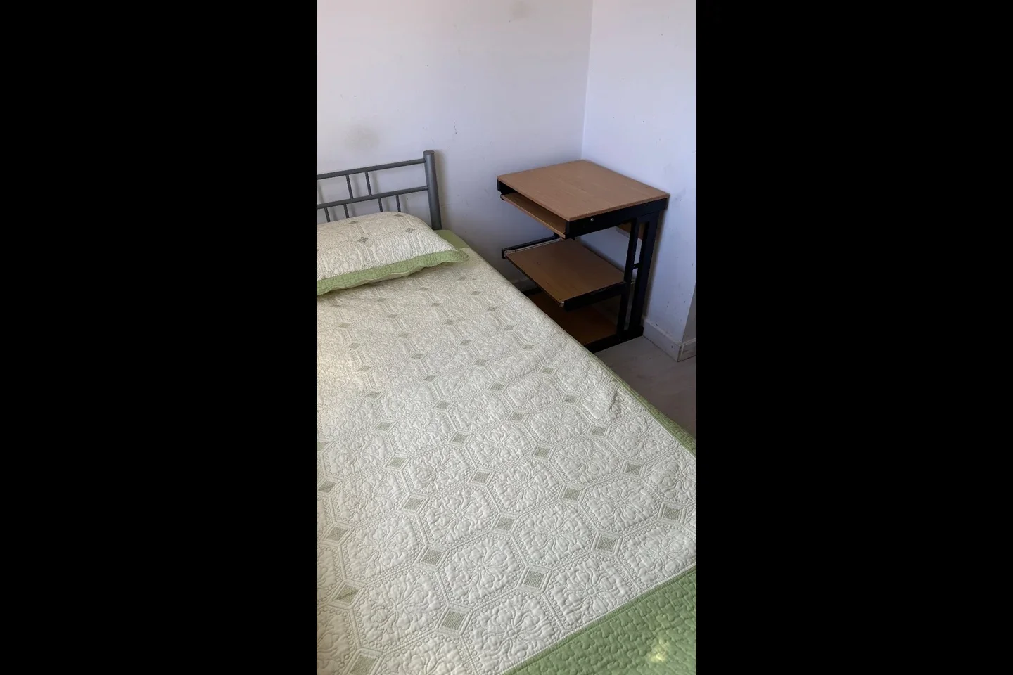 Room Perth Road in Greater London