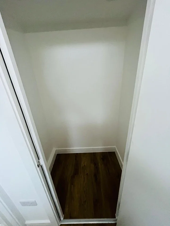 Room Treadgold Street in Greater London