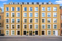 Flat Essex Street in City of Westminster