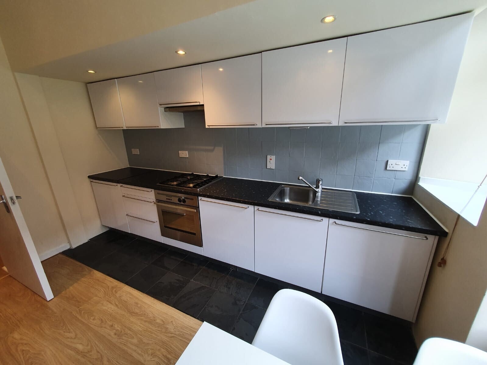 Flat Amisfield Street in Glasgow