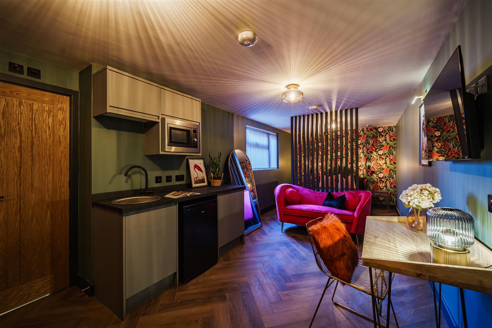 Room Albany Road in Coventry