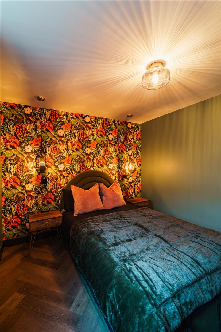 Room Albany Road in Coventry