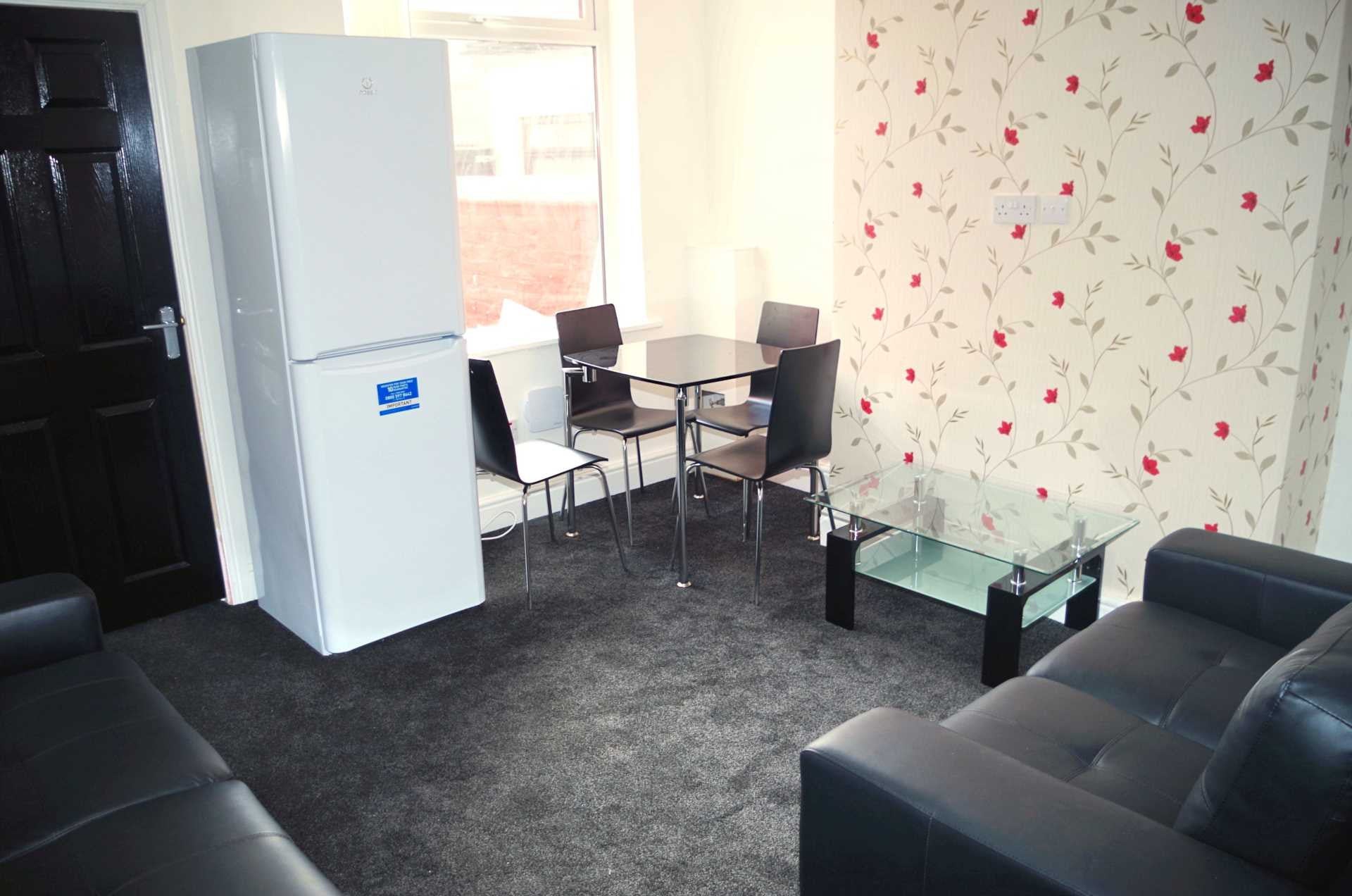 Flat Lydford Street in Salford