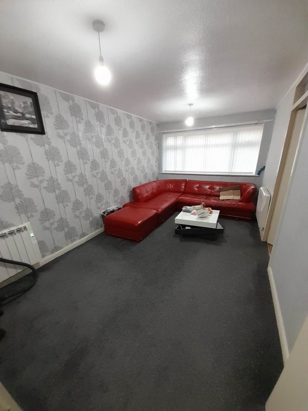 Flat Holyoake Road in Salford