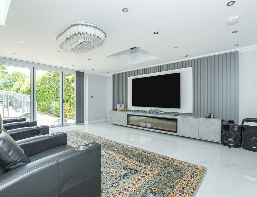 House Frays Avenue in Greater London