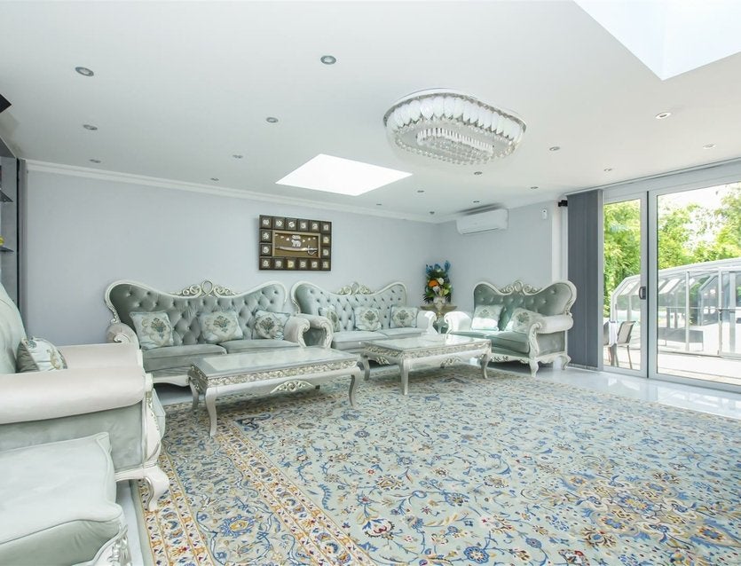 House Frays Avenue in Greater London
