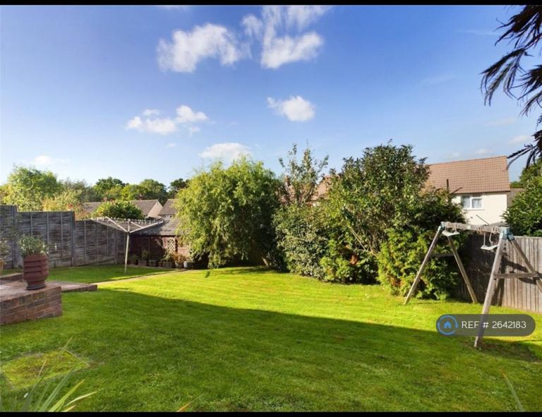 House Hunt Road in Tonbridge and Malling