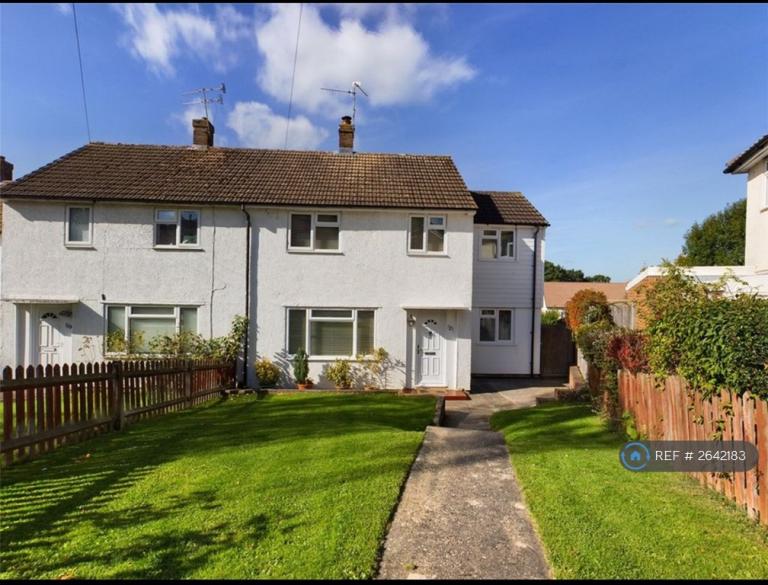 House Hunt Road in Tonbridge and Malling
