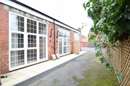Flat Marston Road in Stafford