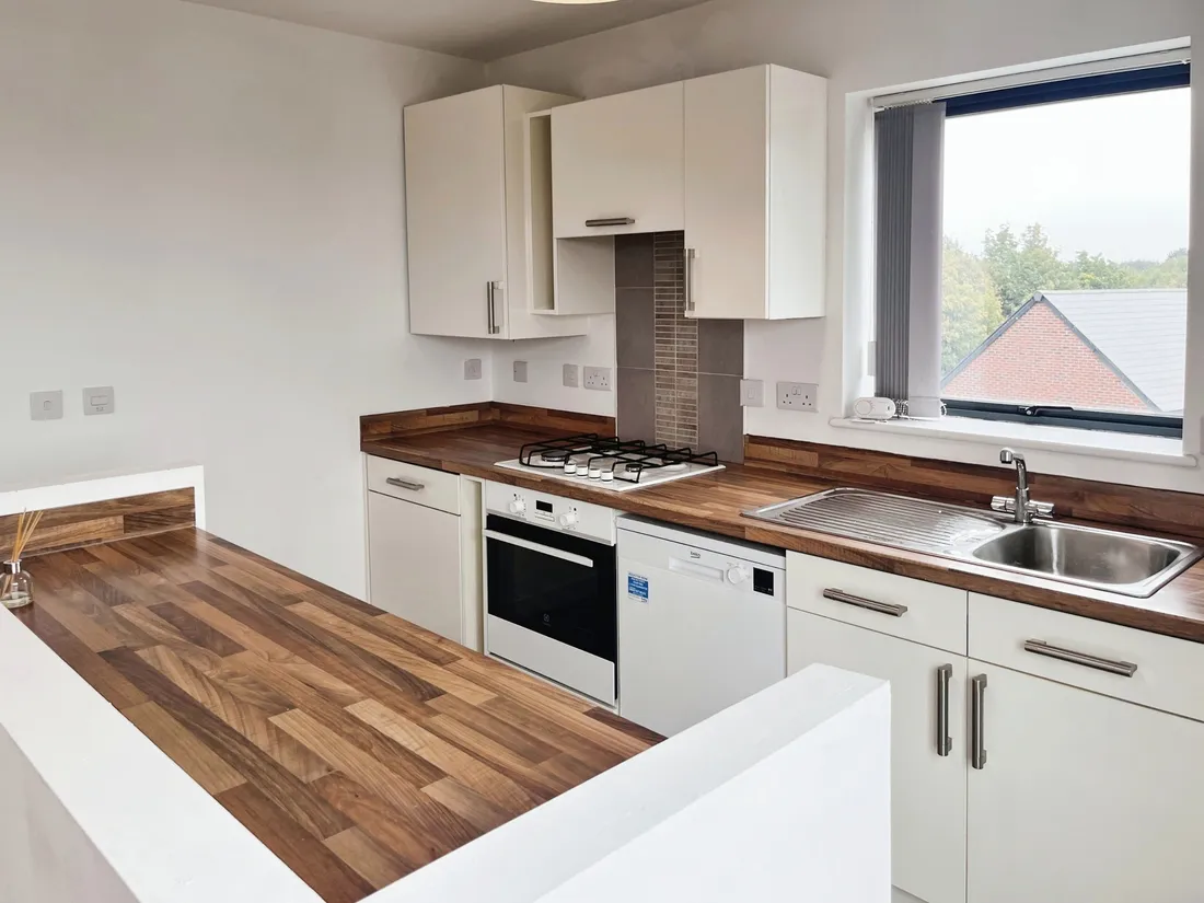 Flat Sir Harry Secombe Court in Swansea