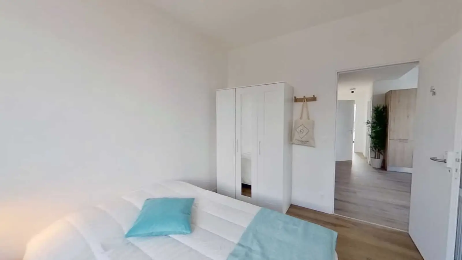 Room Avenue Sainte-Anne in Asnières-sur-Seine