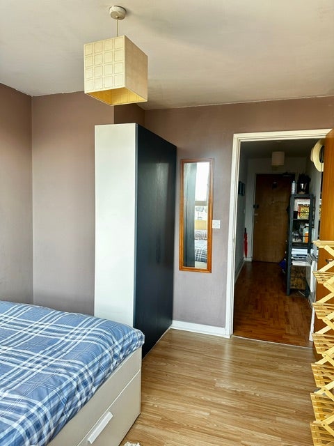 Room New Park Road in Greater London