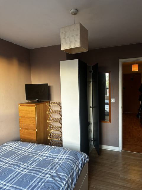 Room New Park Road in Greater London