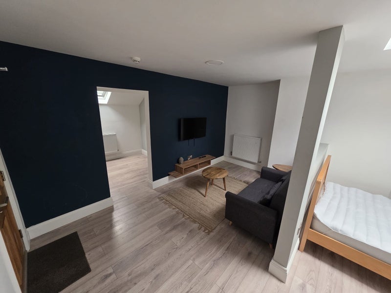 Room College Grove Road in Wakefield