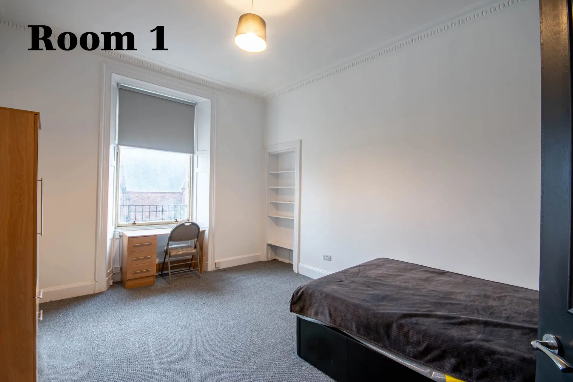 Room Comiston Road in City of Edinburgh