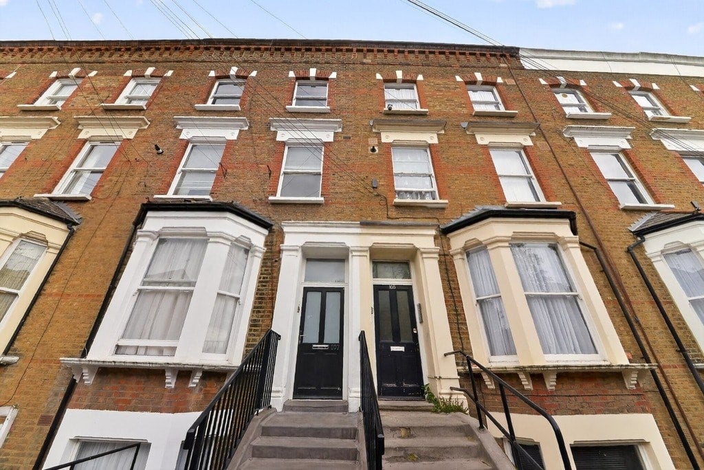 Flat Ashmore Road in City of Westminster