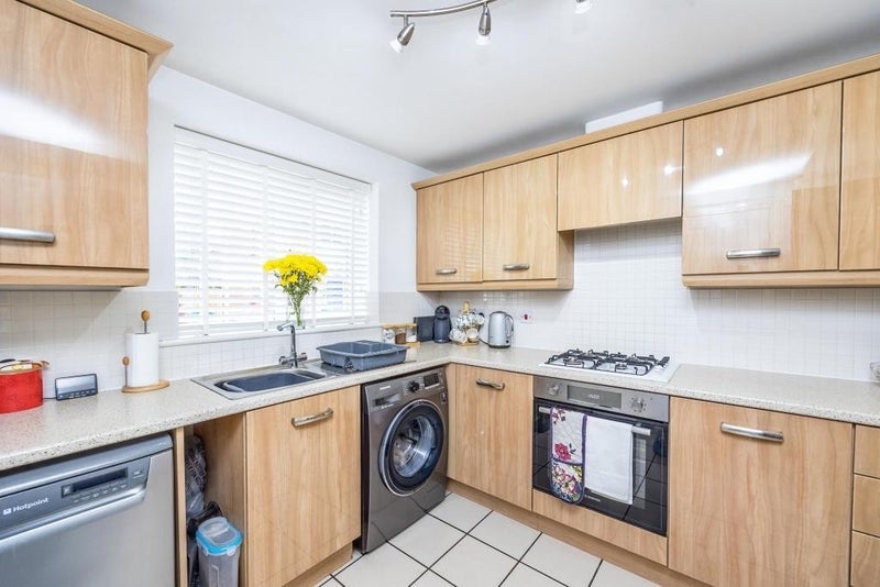 Room Tannin Crescent in Nottingham