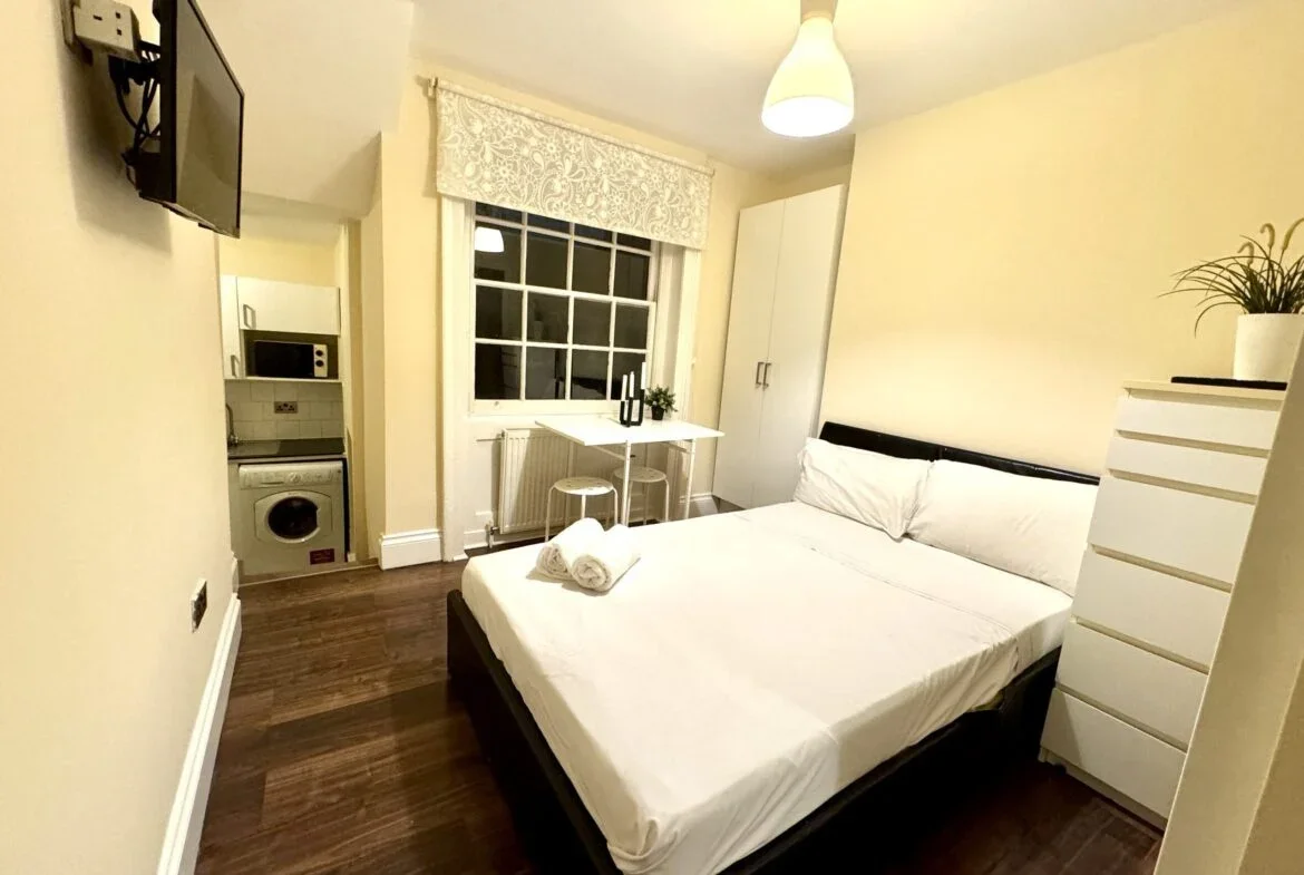Flat Wyndham Street in City of Westminster