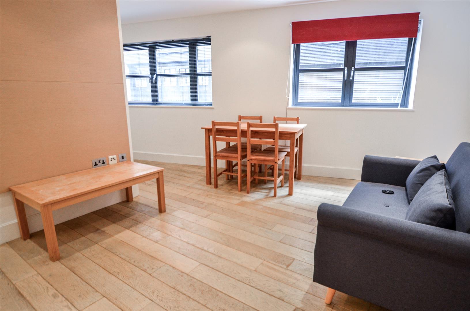 Flat Hatton Place in Greater London