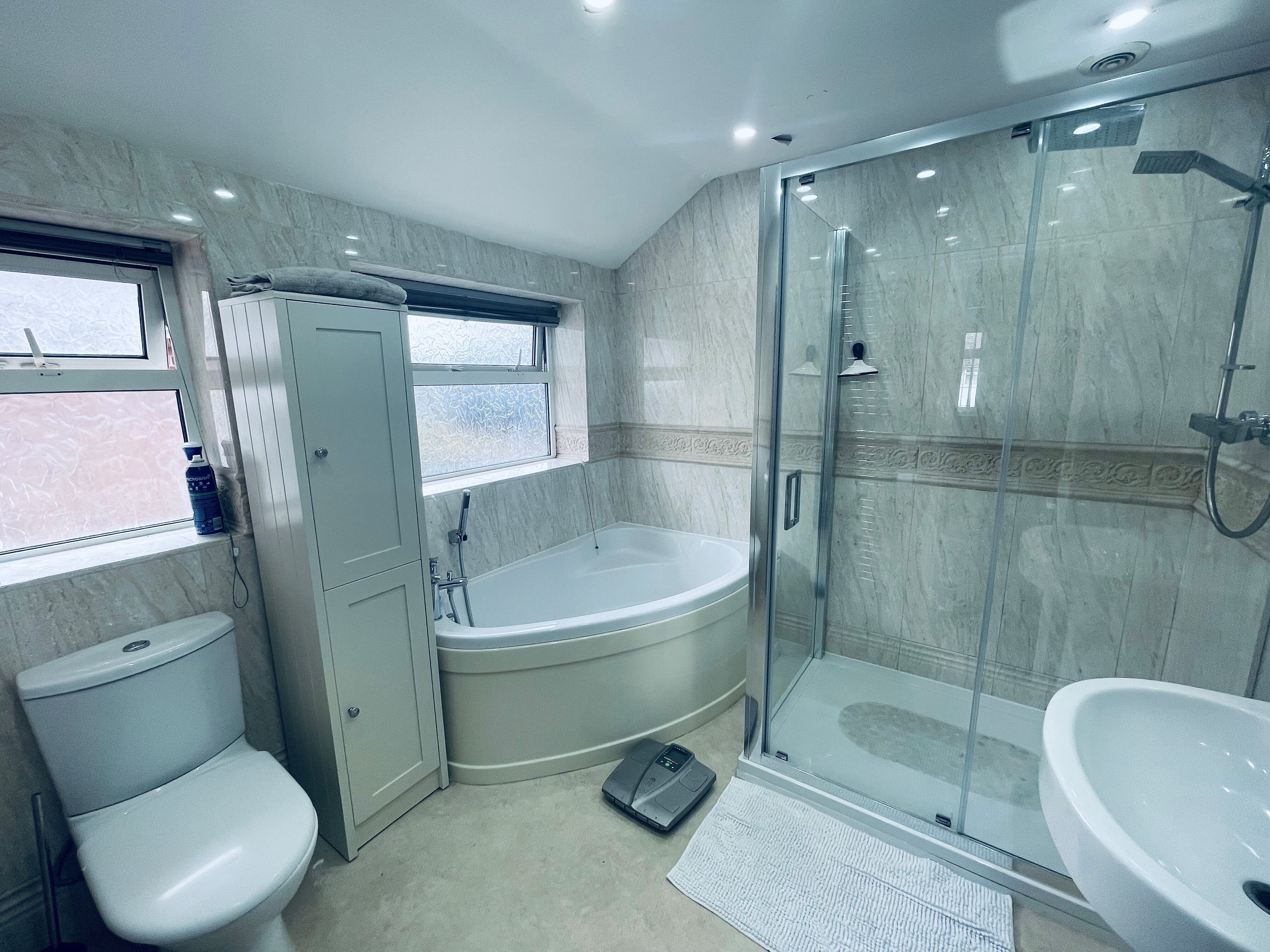 Room Woodbank Drive in Nottingham