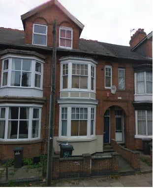 Flat Fosse Road South in Leicester