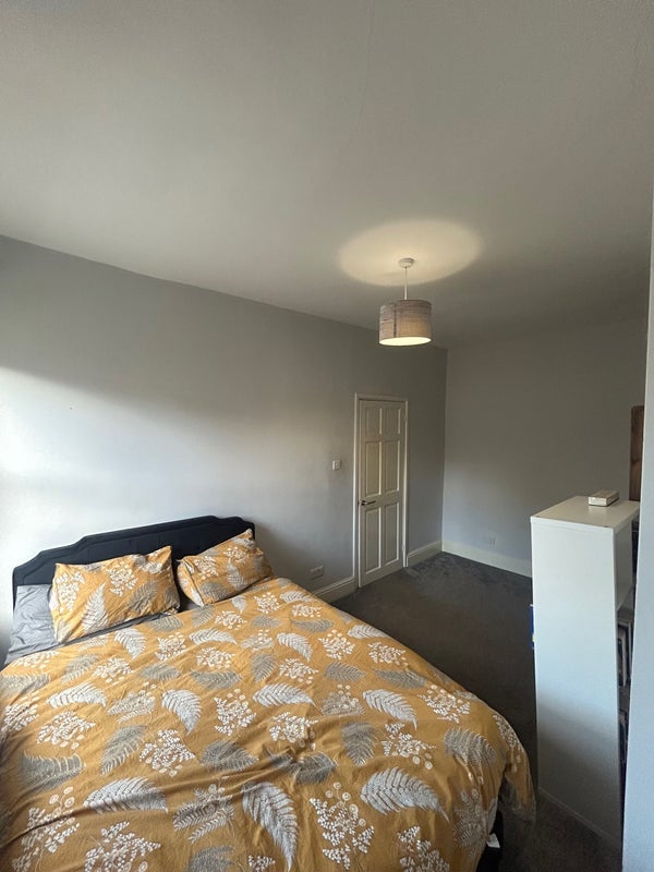Room Gladstone Street in Leeds