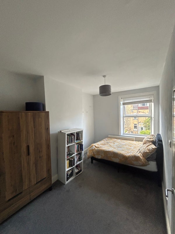 Room Gladstone Street in Leeds