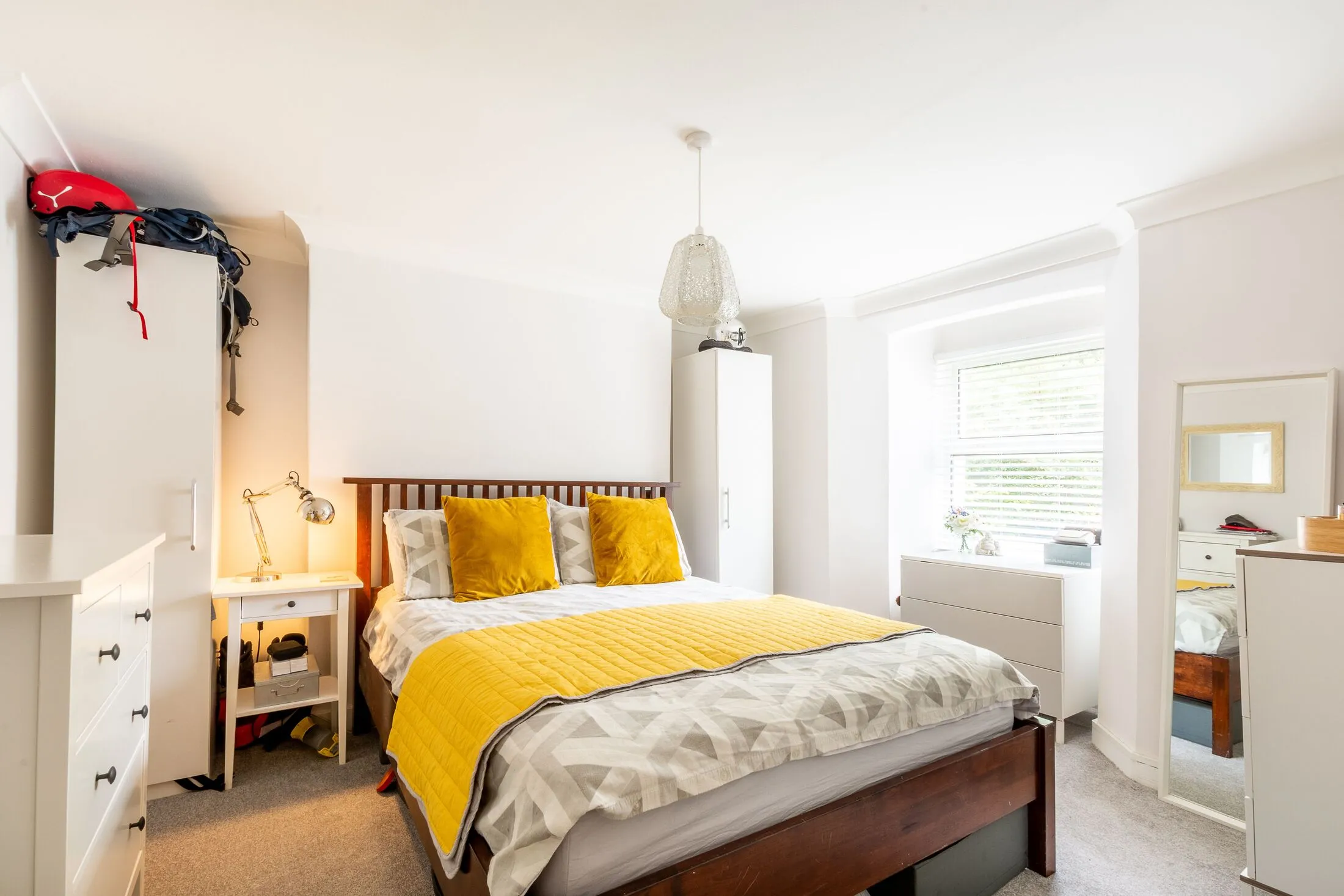 Flat Kingston Road in Greater London