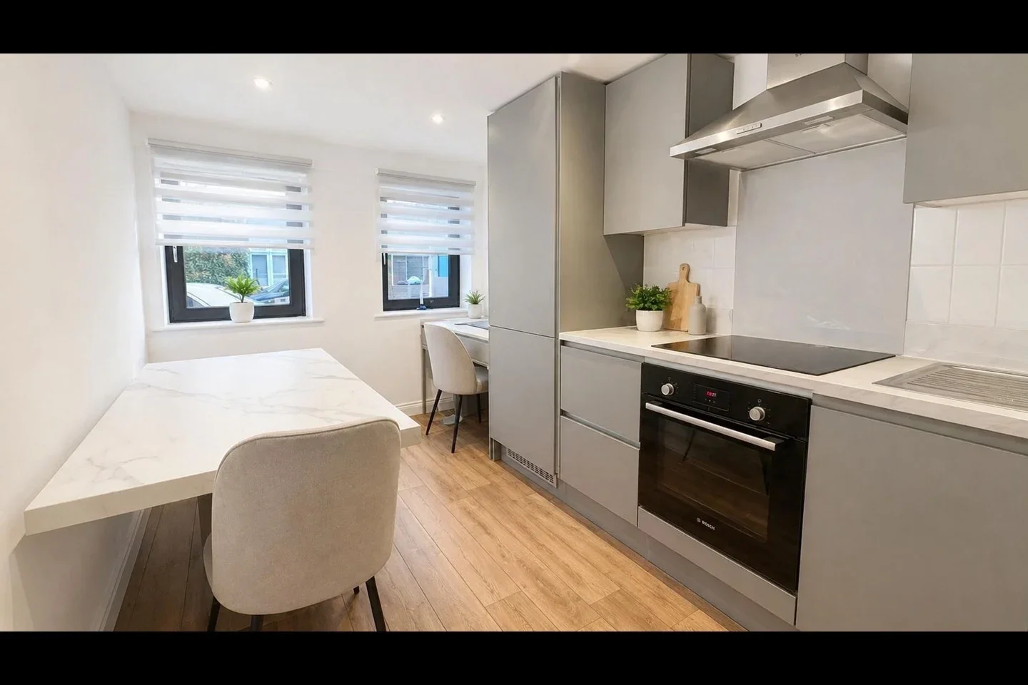 Flat Fairview Road in Greater London