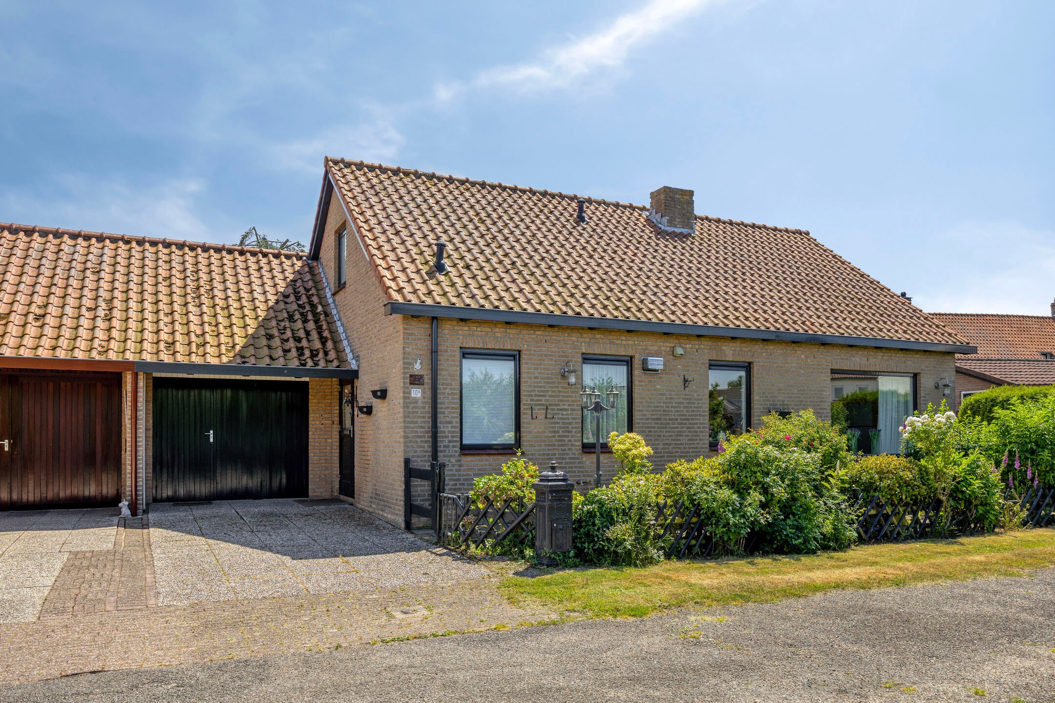 Huis Weeldeweg 10 b in Burgh-Haamstede