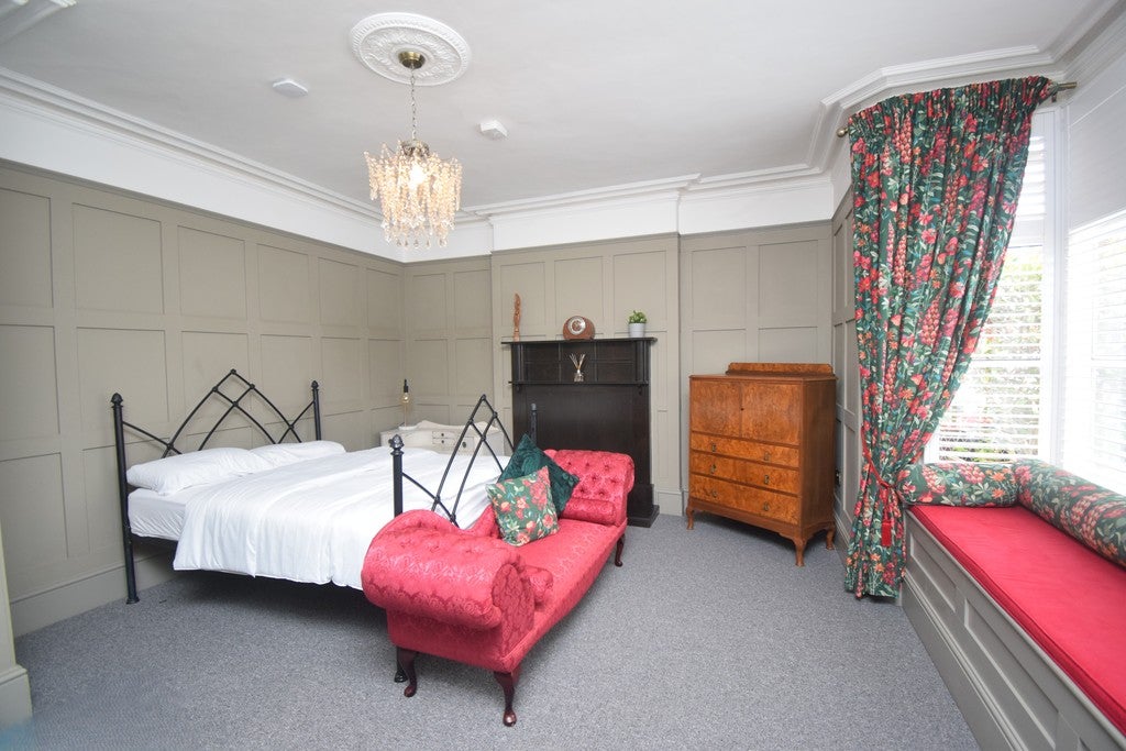 Room Park Avenue in Bridgwater