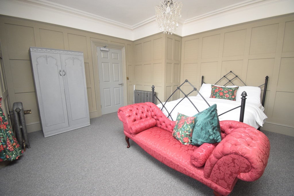 Room Park Avenue in Bridgwater