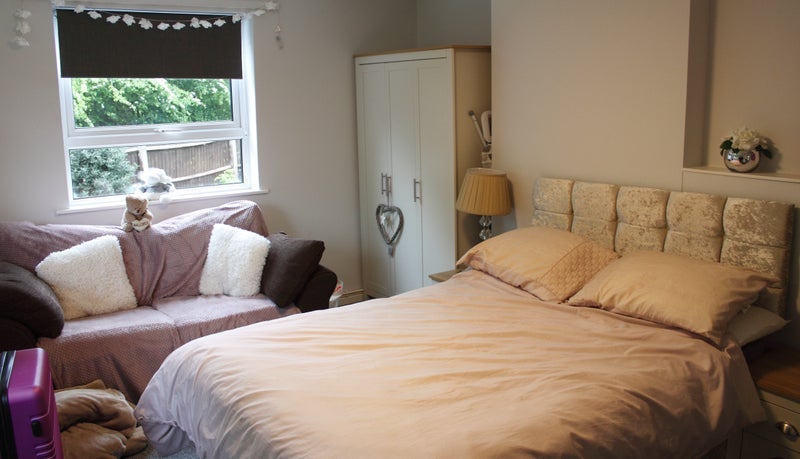 Room Queen Street in Telford