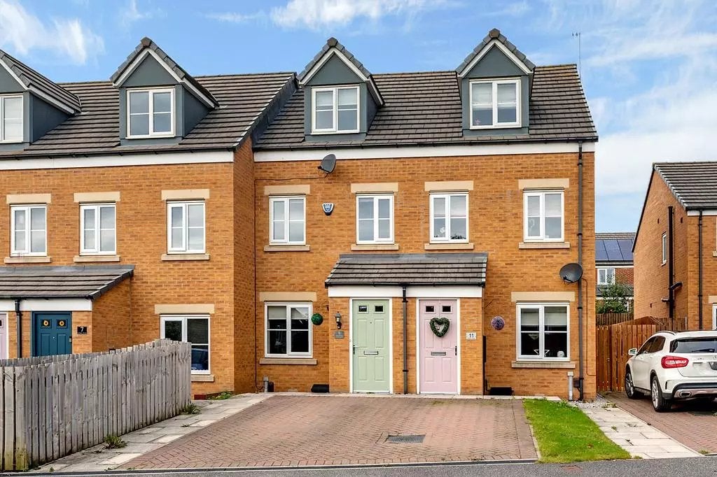 House Sycamore Avenue in Leeds