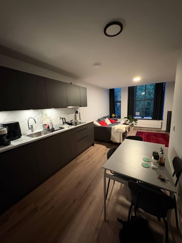 Flat Poirtersstraat 4 7