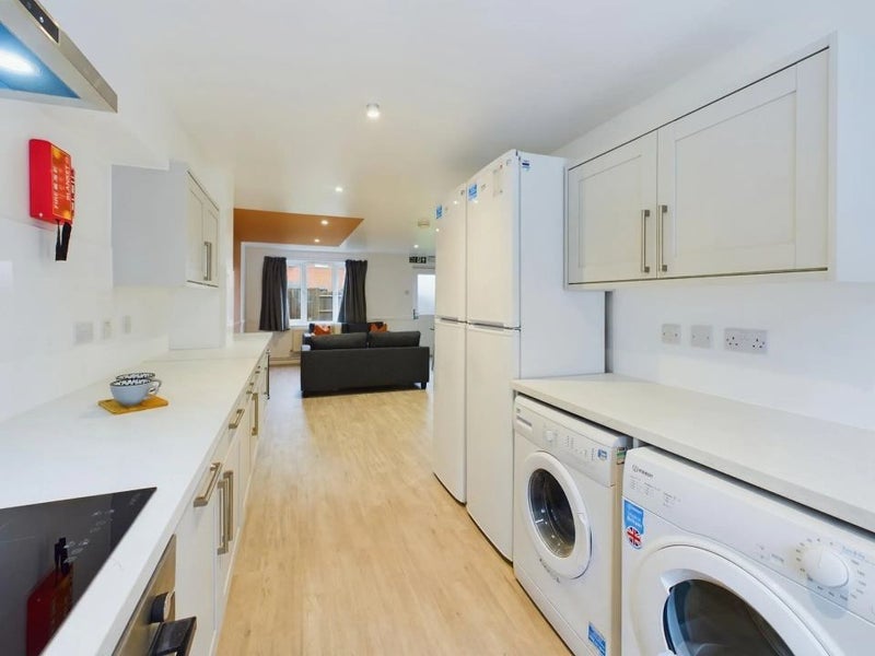Room Sage Road in Leicester