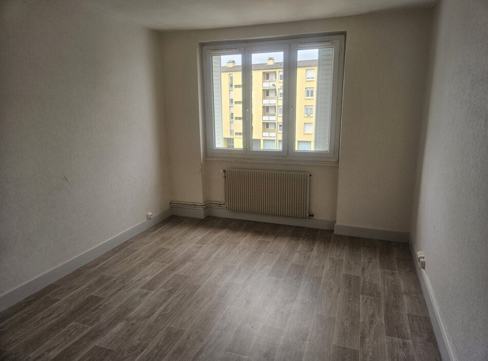 Appartement Rue de la Poste à Pont-de-Veyle