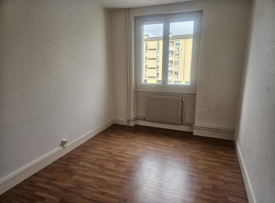 Appartement Rue de la Poste à Pont-de-Veyle
