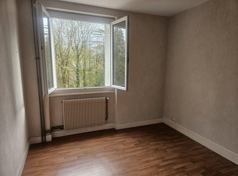 Appartement Rue de la Poste à Pont-de-Veyle