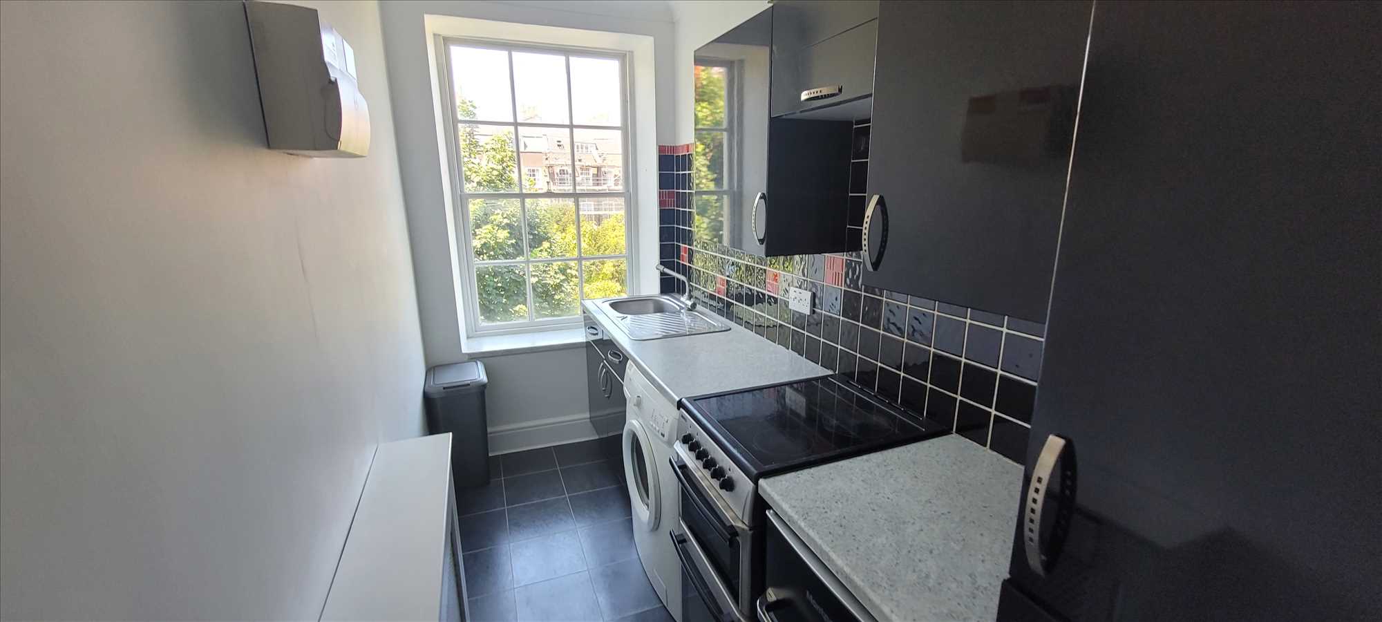 Flat Richmond Terrace in Bristol