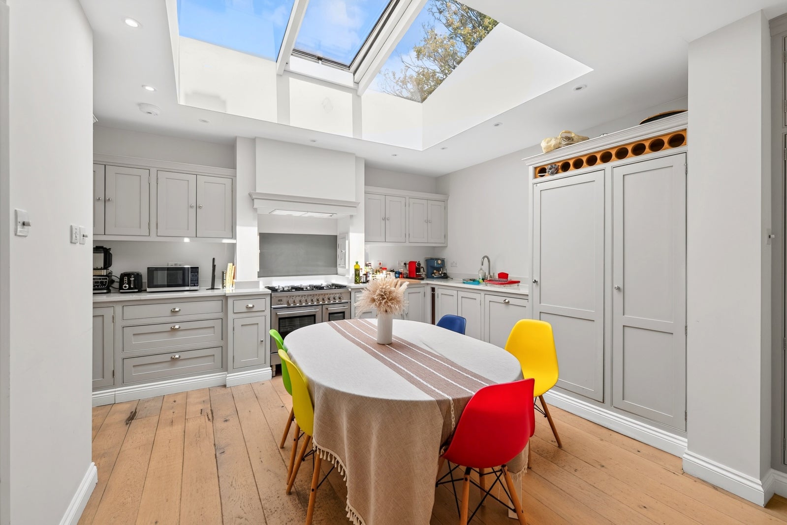 House Carlisle Lane in Greater London